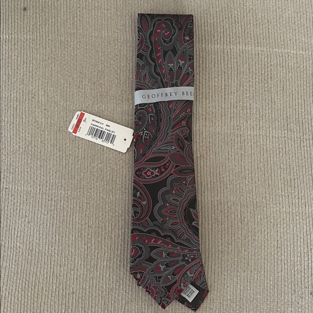 Geoffrey Beene Black and Red Paisley Tie